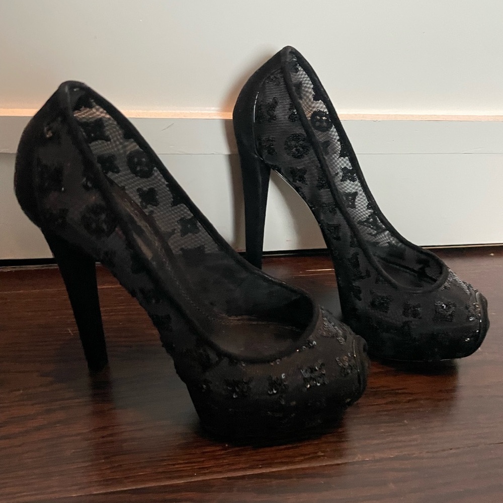 Louis Vuitton Black High Heeled Platform Pumps